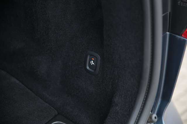 Volvo XC60 AWD Dark Plus T8