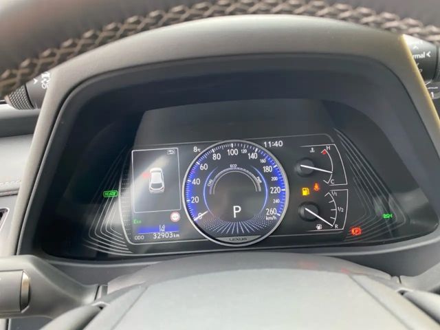 Lexus UX 250h Style Edition