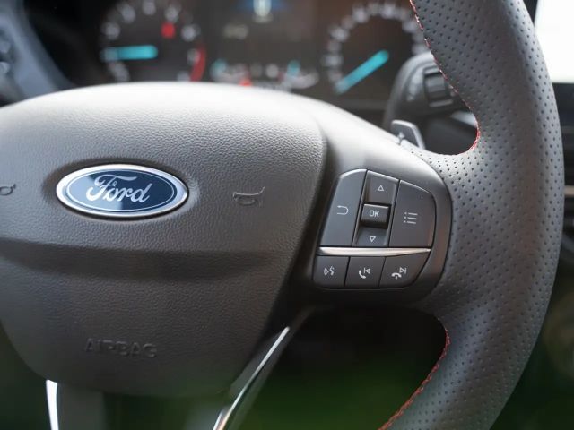 Ford Focus ST Line Wagon