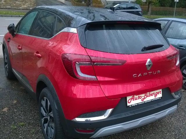 Renault Captur EDC Hybrid Techno