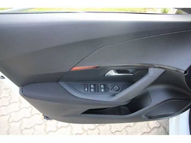 Peugeot E-2008 Active Pack