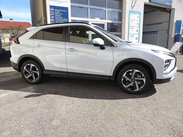 Mitsubishi Eclipse Cross 4WD CVT Intense PHEV