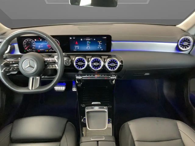 Mercedes-Benz CLA 200 AMG Line CLA 200 d Coupé
