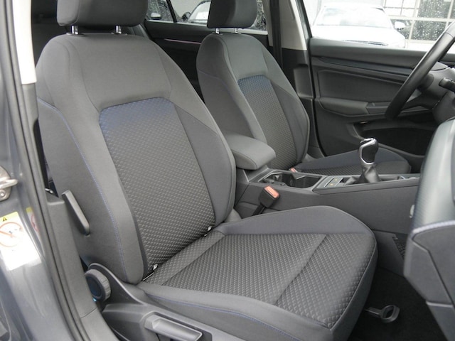 Volkswagen Golf 1.0 TSI Golf VIII TSi United