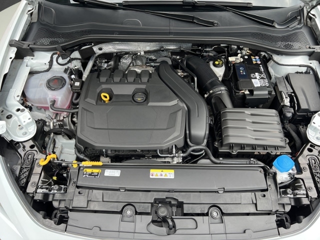 Cupra Leon 1.5 eTSI LED+NAVI+PARKLENK+FULL LINK+GJR