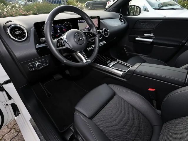 Mercedes-Benz B 200 DISTRONIC+TOTWINKEL+360°+MBUX+LED+17 ZOLL