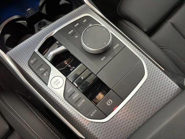 BMW 330 330e Touring