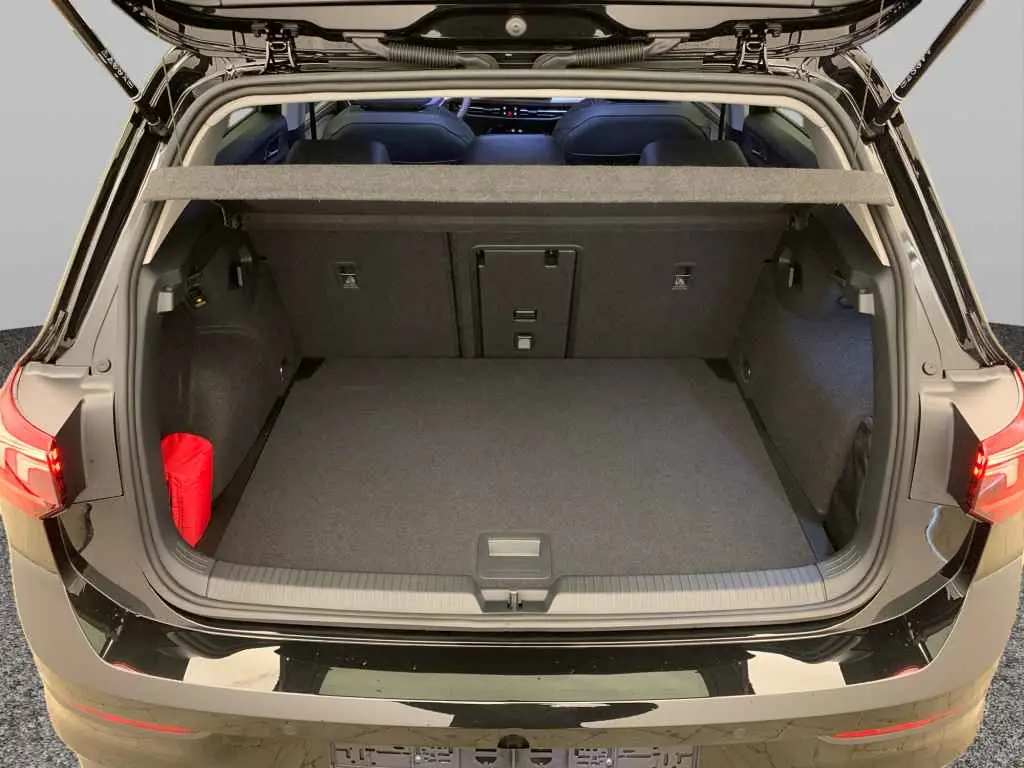 Volkswagen Golf 1.5 eTSI DSG Style