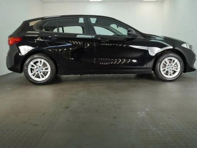 BMW 116 116i 5-deurs Sedan