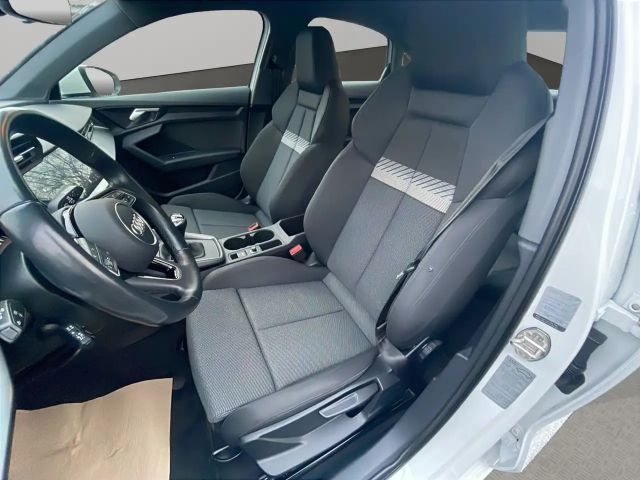 Audi A3 30 TDI Sedan