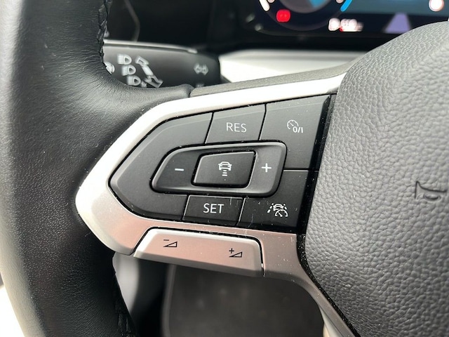 Volkswagen Golf 1.5 TSI Life Variant