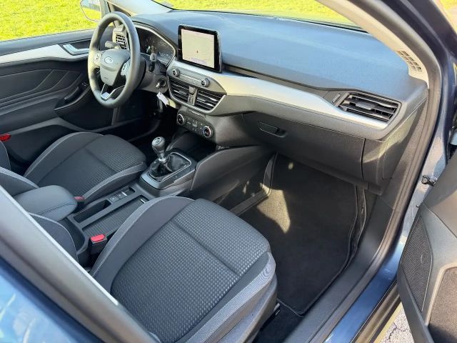 Ford Focus Cool & Connect Wagon