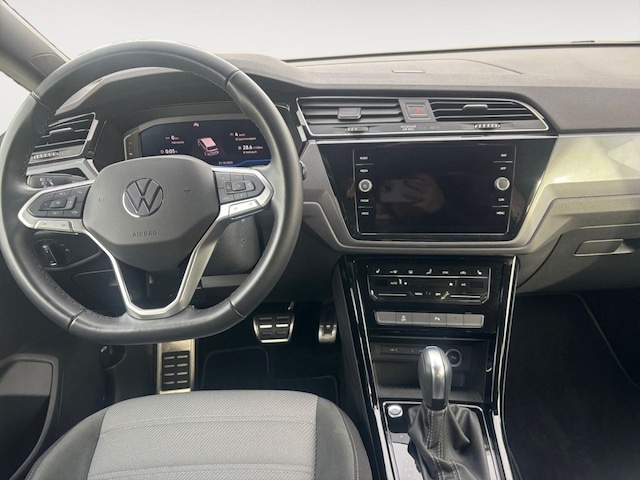 Volkswagen Touran 1.5 TSI DSG R-Line