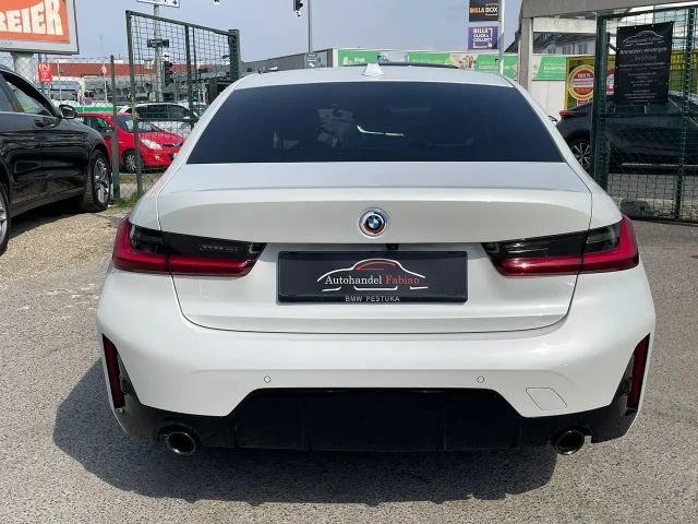 BMW 318 318d M-Sport Sedan