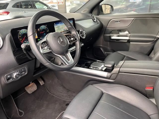 Mercedes-Benz EQA 300 4MATIC