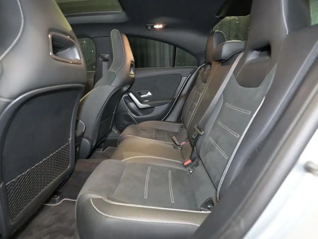 Mercedes-Benz CLA 200 AMG Line CLA 200 d Coupé