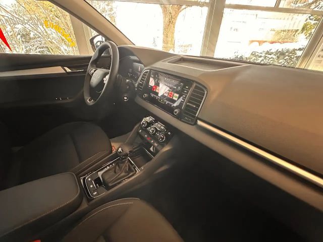 Skoda Karoq Edition 130 DSG*AHK*Rückfahrk*Frontscheibenheiz