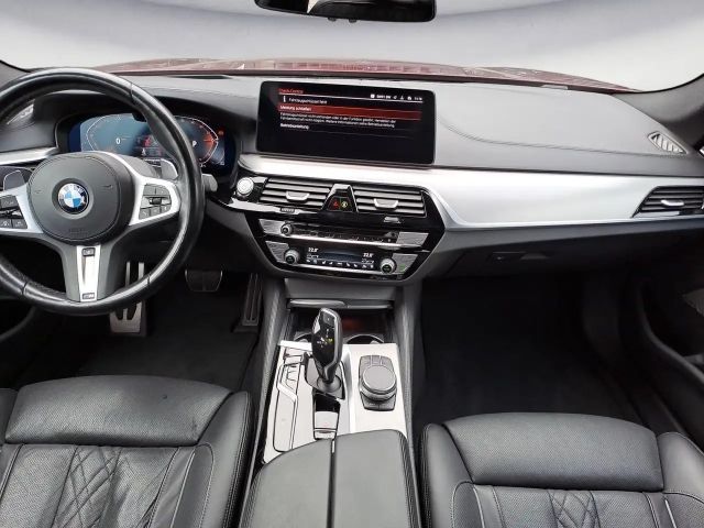 BMW 530 530d M-Sport Sedan xDrive