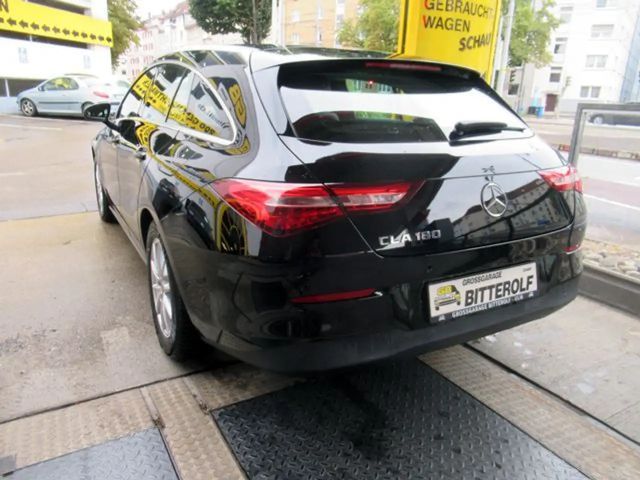 Mercedes-Benz CLA 180 7G-DCT Navi/SHZ/Parkassist/48Tkm