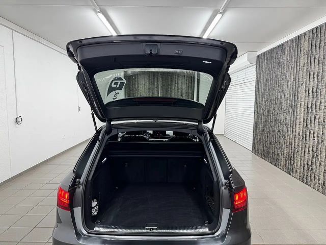 Audi A4 40 TFSI Avant Quattro S-Tronic