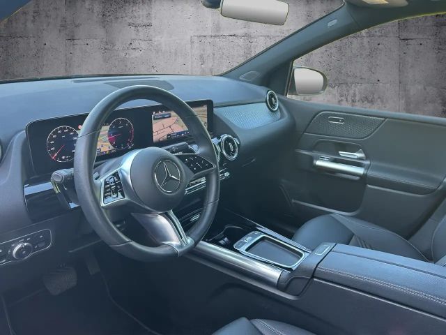 Mercedes-Benz B 220 B 220 d