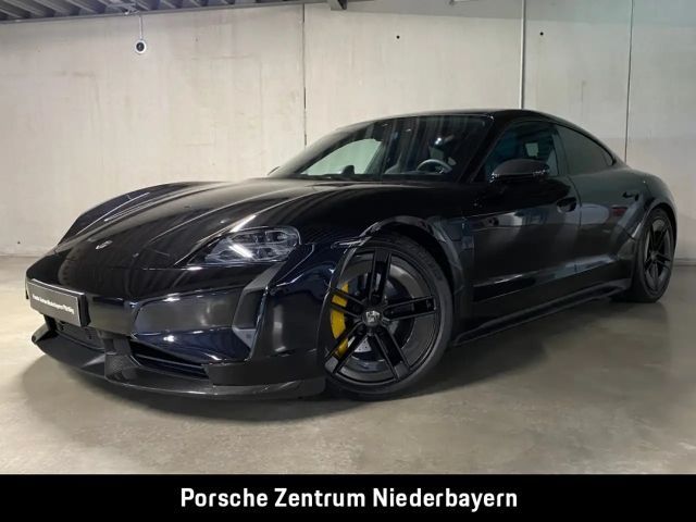 Porsche Taycan S Turbo