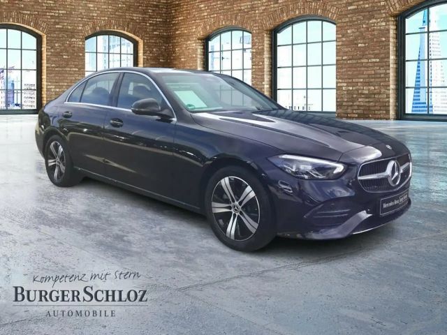 Mercedes-Benz C 180 Sedan