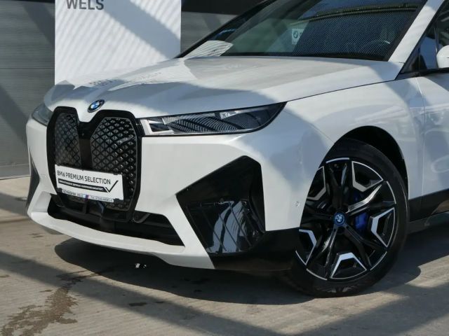 BMW iX xDrive40