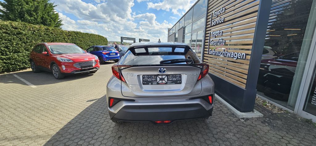 Toyota C-HR Team D