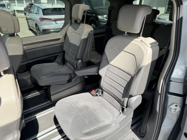 Volkswagen Multivan 2.0 TDI DSG Style T7