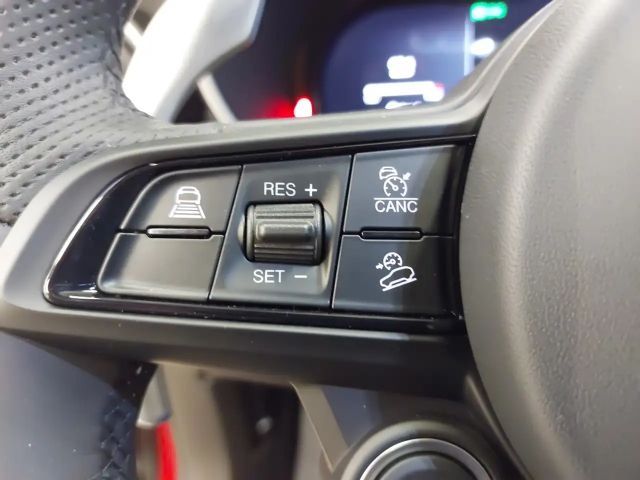 Alfa Romeo Stelvio AT8 Q4