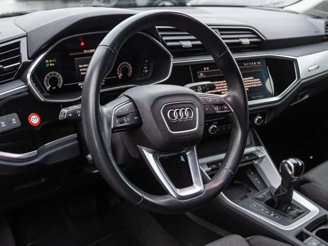 Audi Q3 S-Line S-Tronic