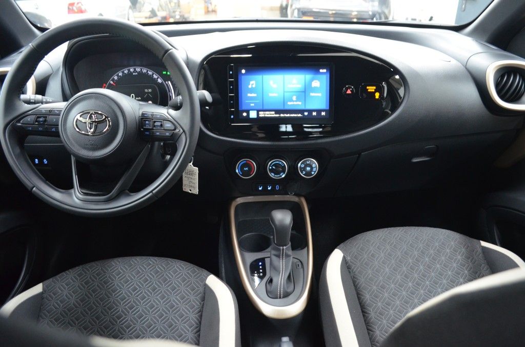 Toyota Aygo X 5-deurs Basis Team D