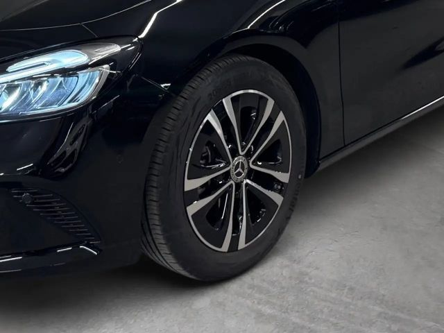 Mercedes-Benz B 200 Progressive Sedan