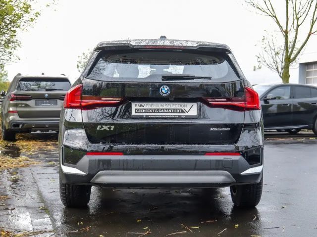 BMW iX1 xDrive30