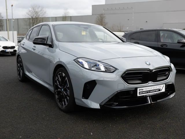 BMW 135 Sedan xDrive