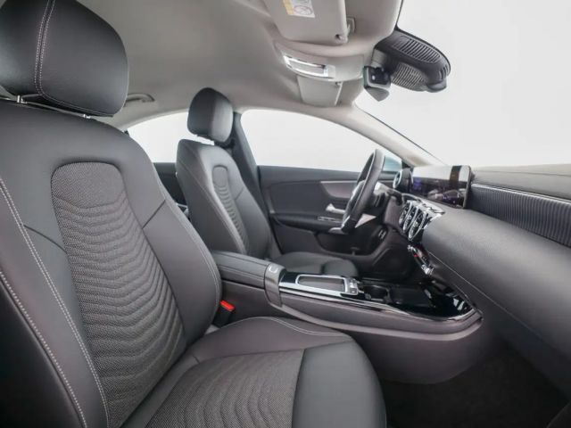 Mercedes-Benz CLA 180 Coupé