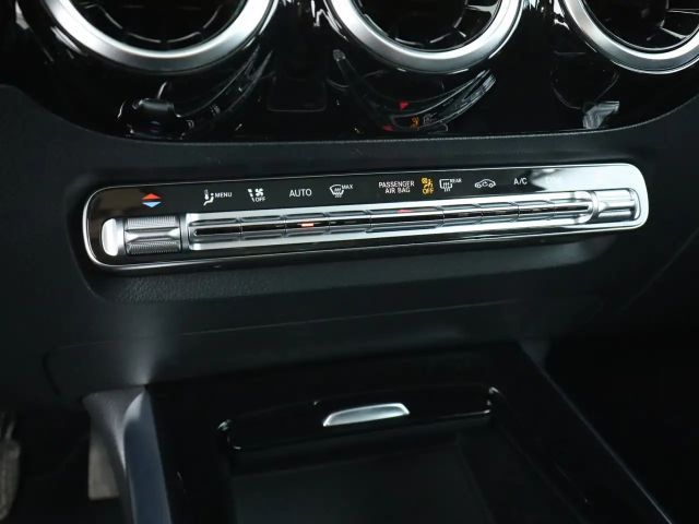 Mercedes-Benz B 200 Automatik*Rückfahrkamera*Navigation*SpurH*