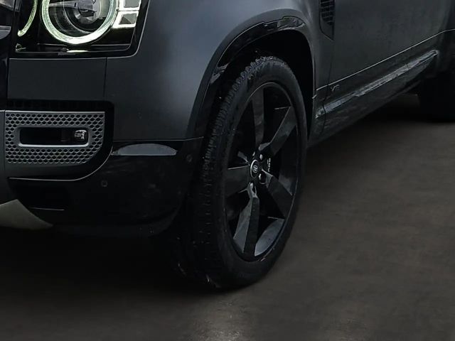 Land Rover Defender 110