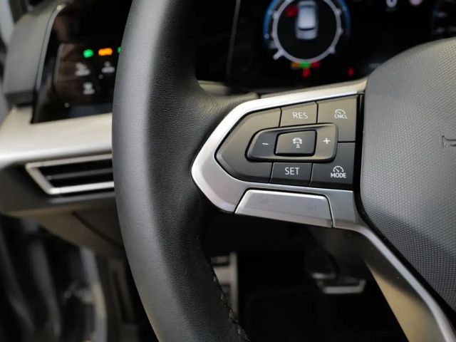 Volkswagen Golf 1.5 eTSI DSG Golf VIII