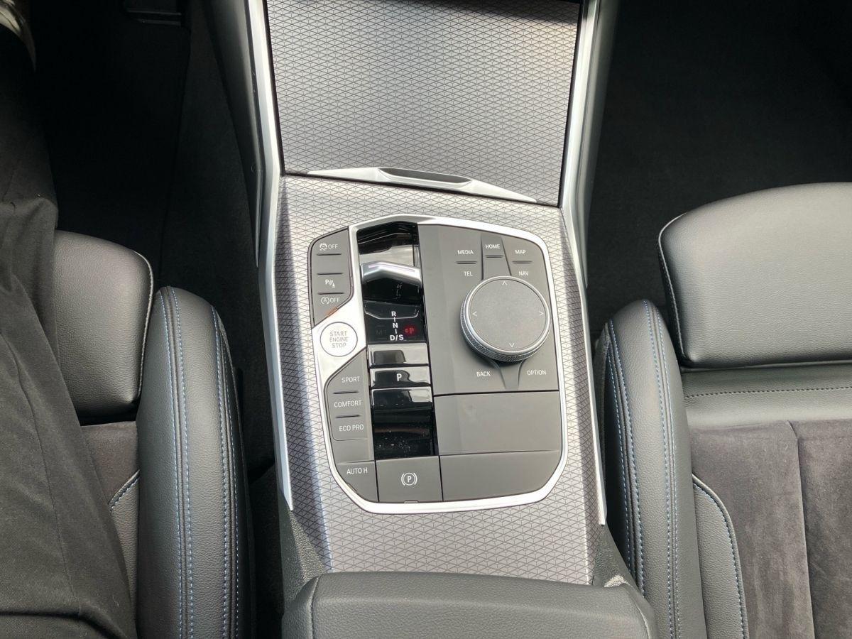 BMW 330 330i Sedan xDrive