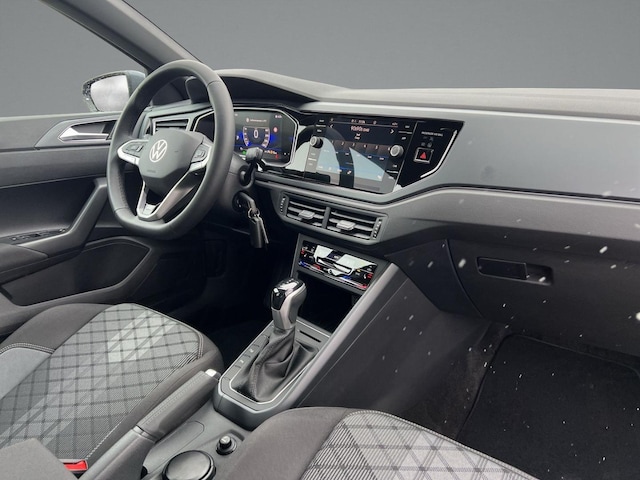 Volkswagen Polo 1.0 TSI DSG R-Line