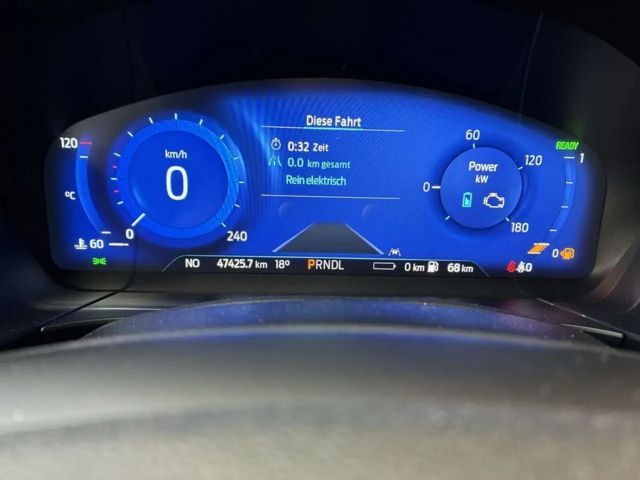 Ford Kuga Plug in Hybrid ST Line