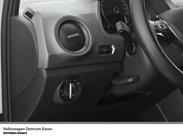 Volkswagen up! Active