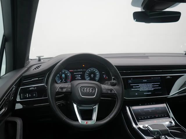 Audi Q7 S-Line