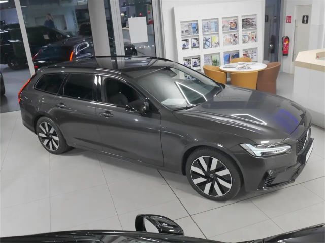 Volvo V90 AWD Dark Plus T6