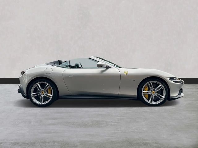 Ferrari Roma Spider
