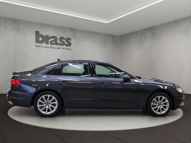 Audi A4 40 TFSI Quattro S-Tronic Sedan