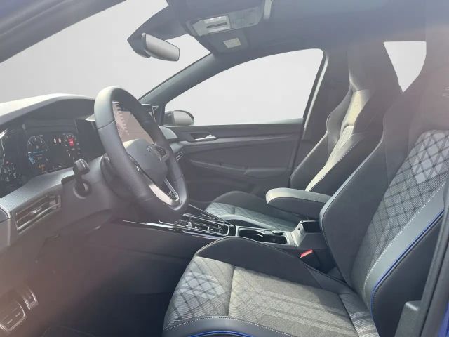 Volkswagen Golf DSG R-Line