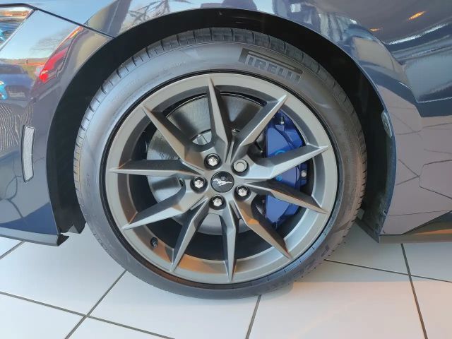 Ford Mustang Fastback GT 5.0 V8